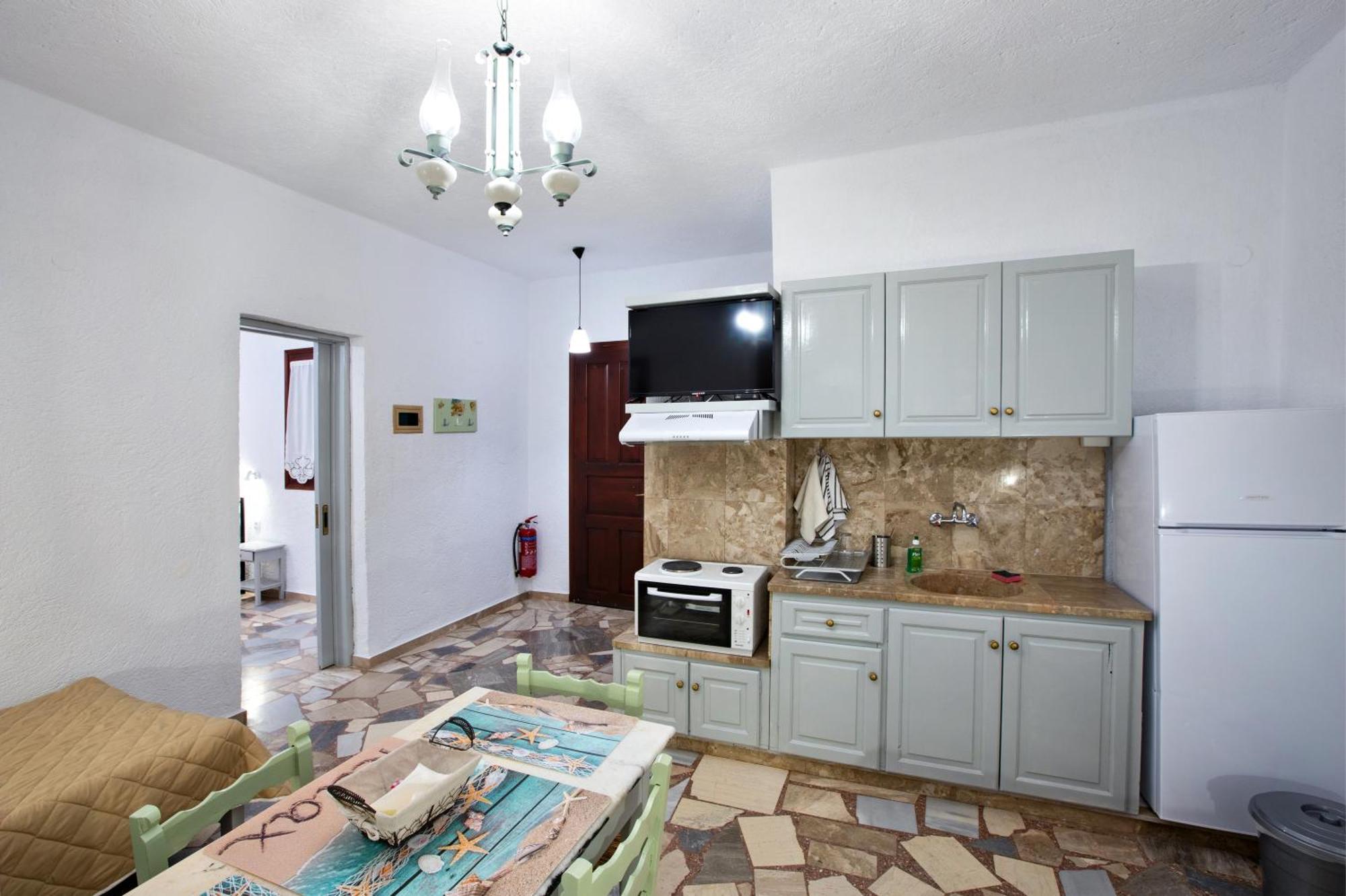 New Aurora Apts Studios Ferma Luaran gambar